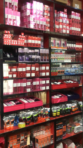 石嘴山雅詩(shī)蘭黛化妝品 值得信賴 蘭州志達(dá)昌商貿(mào)供應(yīng)